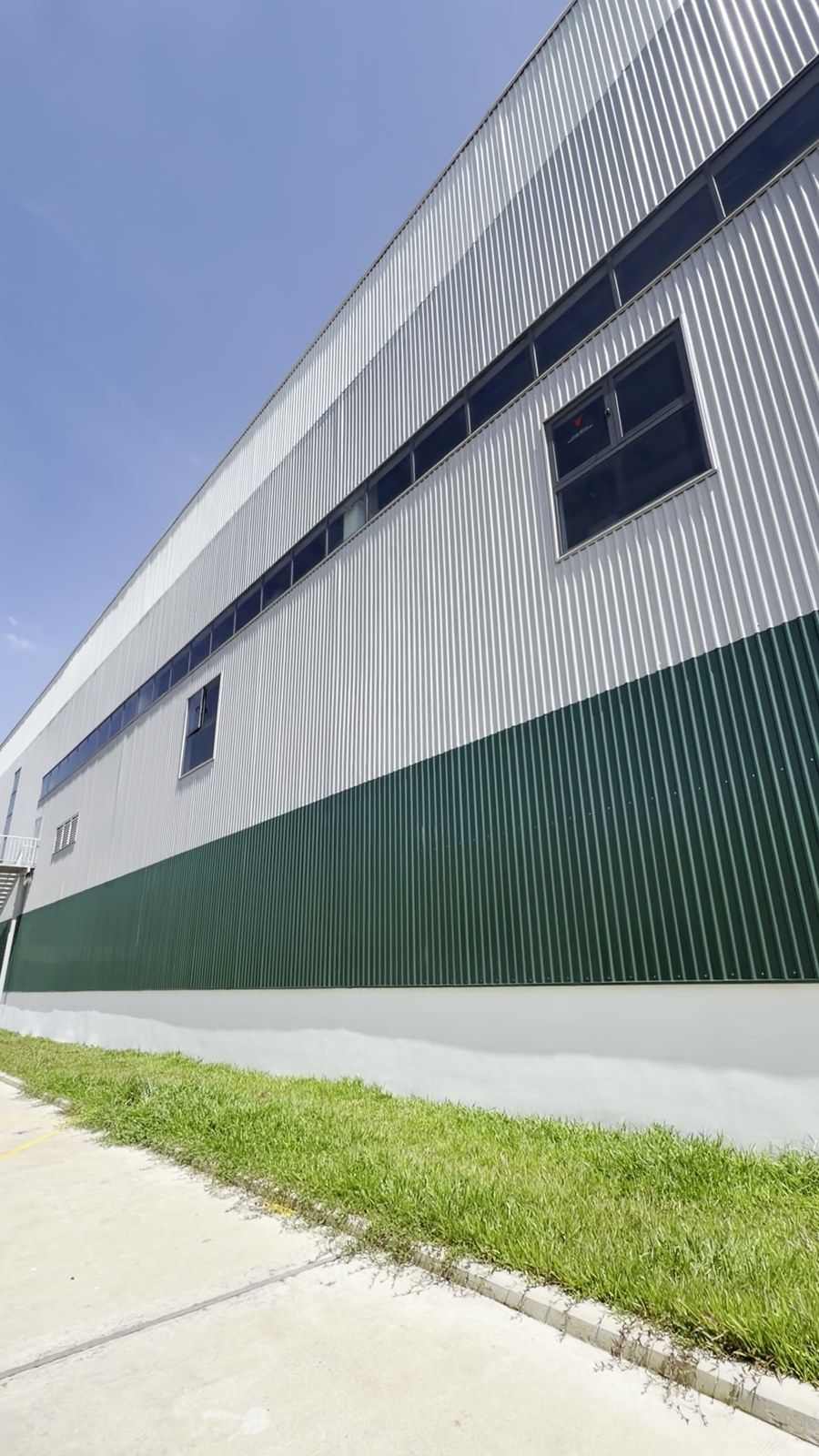 友盛工業區廠房 廠房外牆
