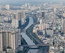 胡志明市募集 100.000 亿越南盾以实施 2025 年 10 个战略项目